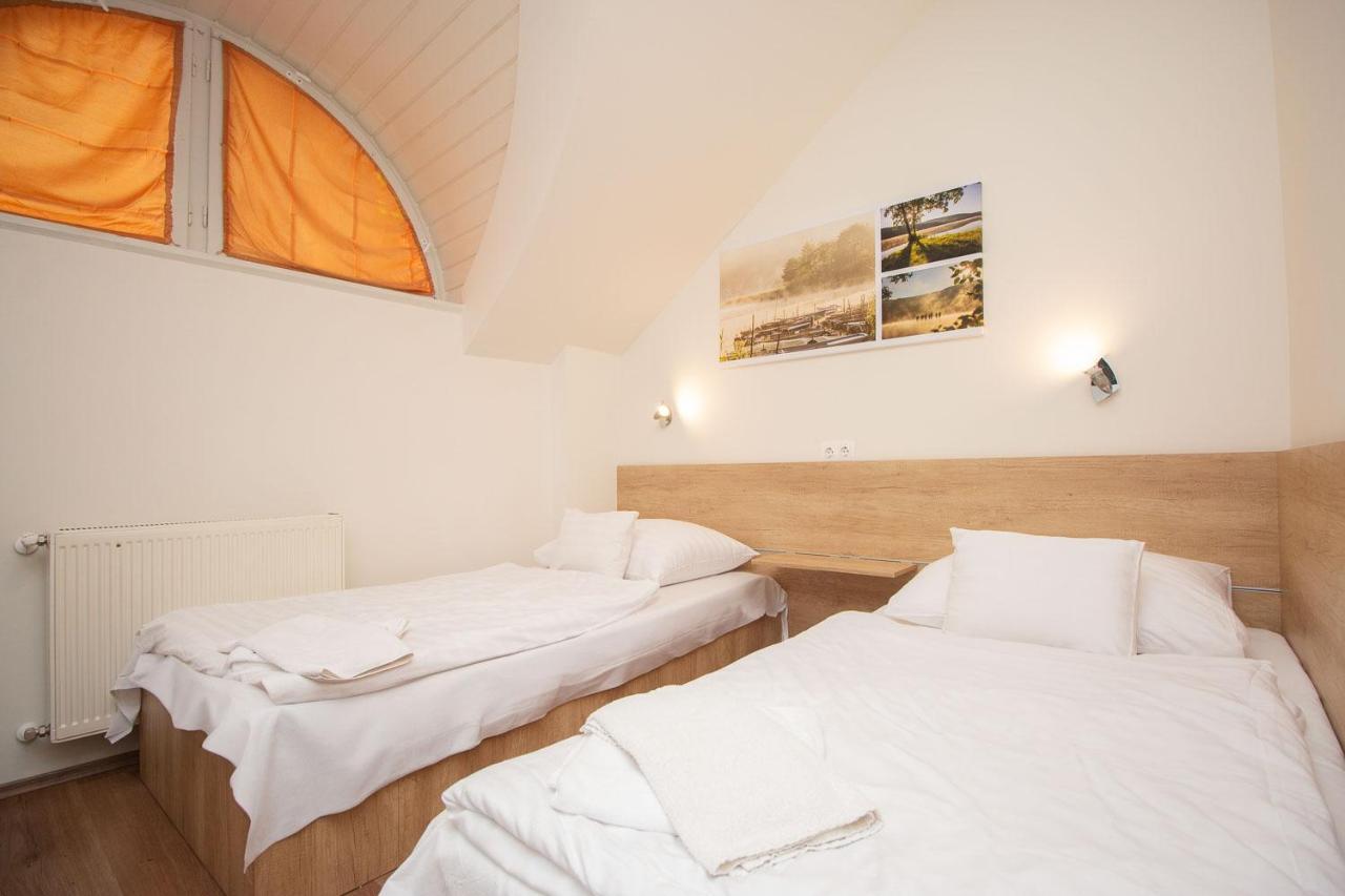 Laterum Motel Orfű Eksteriør billede